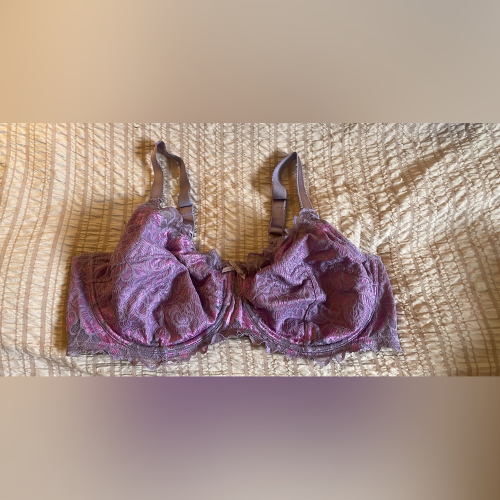 40DDD Deesse unlined lace bra